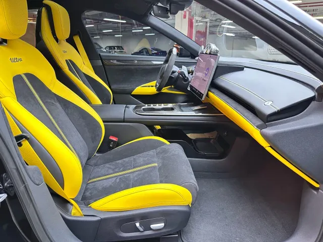 Xiaomi SU7 Ultra — Фото автомобиля 19