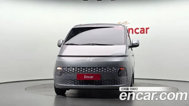 Hyundai Staria — Фото автомобиля 3
