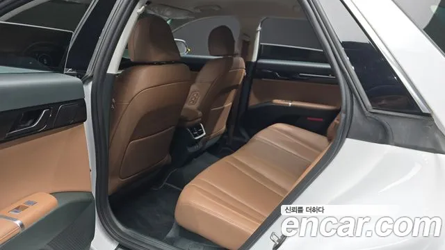 Hyundai Grandeur GN7 — Фото автомобиля 17