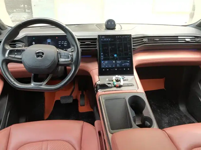 Nio EC6 — Фото автомобиля 12