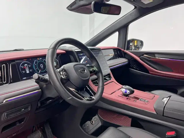 GAC Trumpchi M8 — Фото автомобиля 15