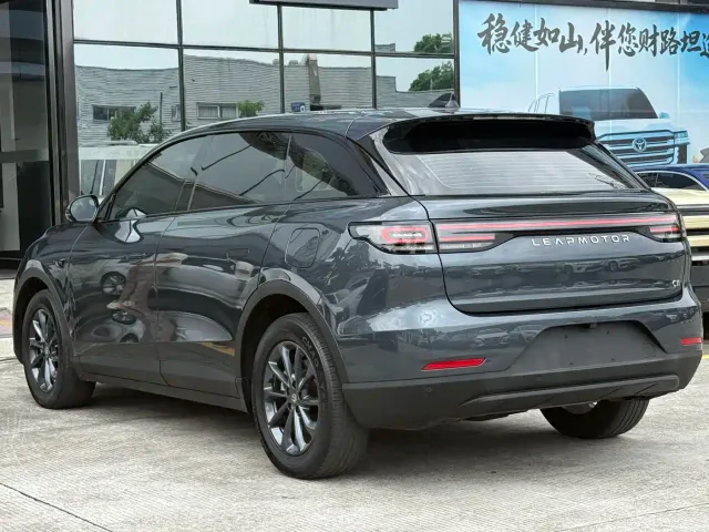 Leapmotor C11 — Фото автомобиля 15