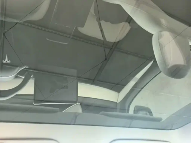 Tesla Model Y — Фото автомобиля 17