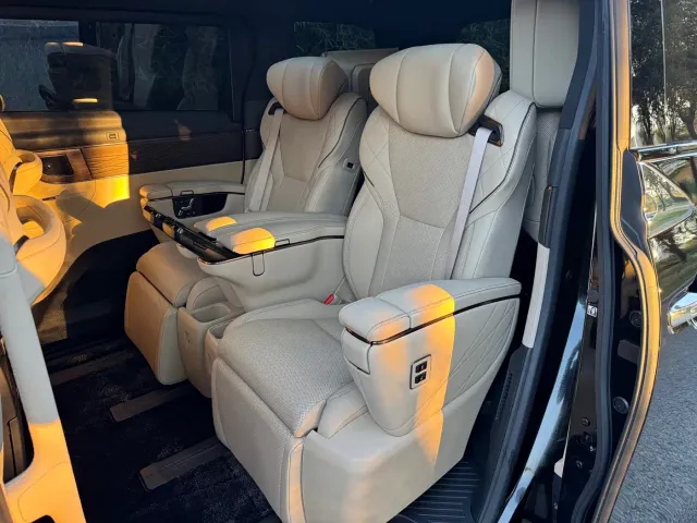 Toyota Alphard — Фото автомобиля 5