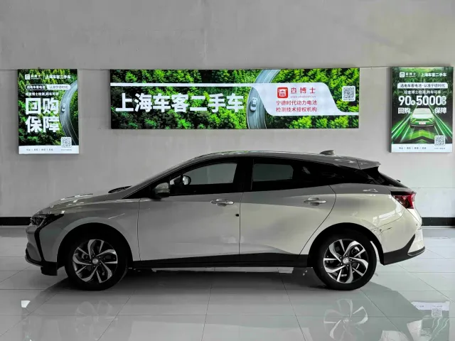 Buick Velite 6 — Фото автомобиля 12