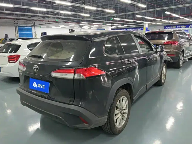 Toyota Corolla Cross — Фото автомобиля 3