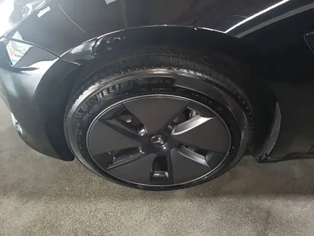 Tesla Model 3 2022 Model Rear-Wheel Drive Version — Фото автомобиля 22