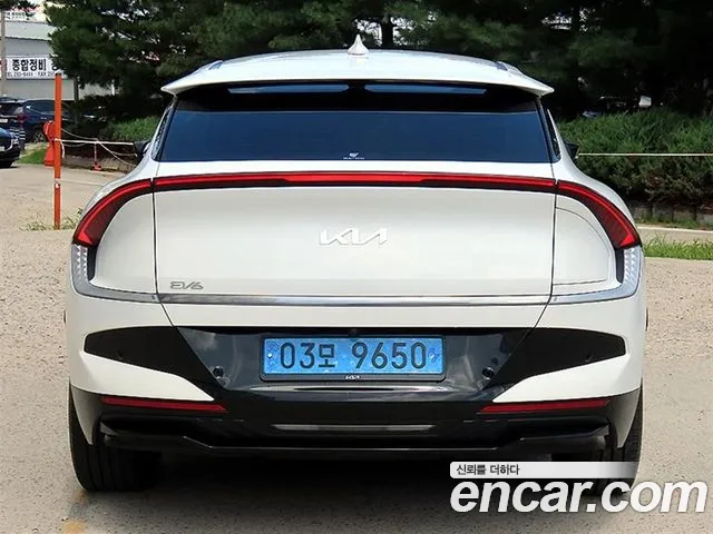Kia EV6 — Фото автомобиля 4