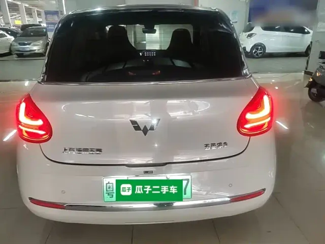 Wuling Bingo — Фото автомобиля 5