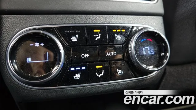 Genesis GV70 — Фото автомобиля 19