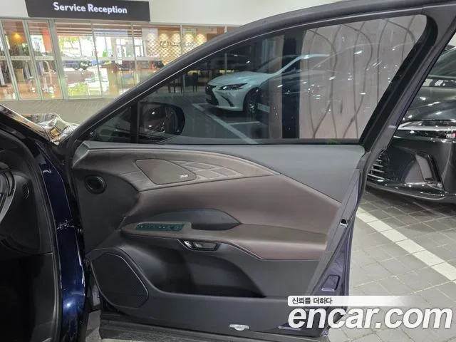 Lexus RX RX350h 5th Gen — Фото автомобиля 14