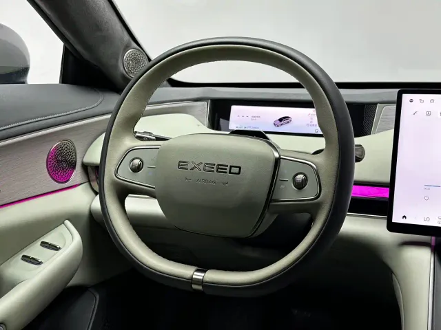 Exeed Exlantix ES — Фото автомобиля 13
