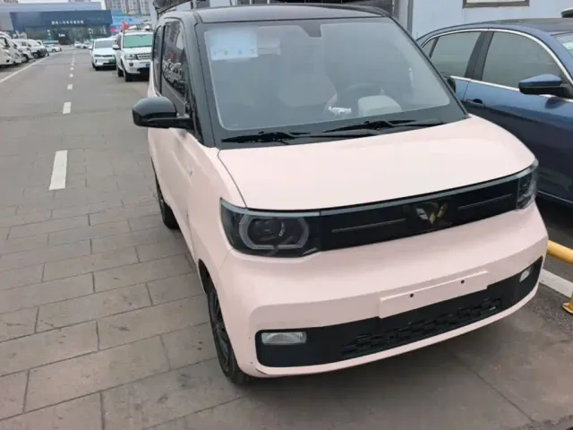 Wuling Hongguang Mini EV — Фото автомобиля 3
