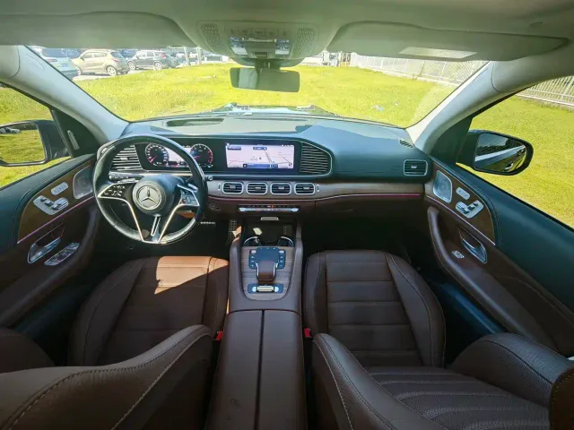 Mercedes-Benz GLS-Class — Фото автомобиля 13