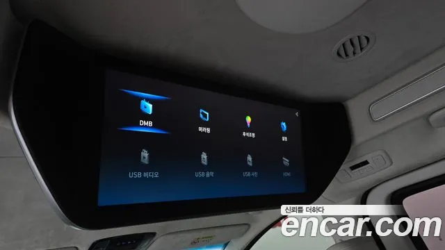 Hyundai Staria Staria 4WD Lounge 9 мест — Фото автомобиля 28