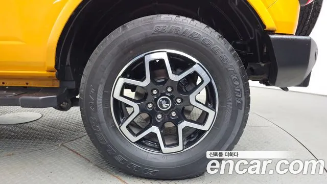 Ford Bronco 6th Gen — Фото автомобиля 6