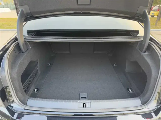Volkswagen Phideon — Фото автомобиля 14
