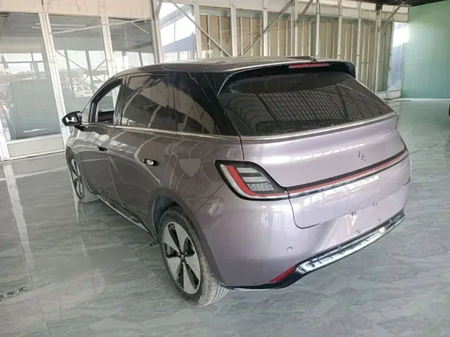 Baojun Cloud — Фото автомобиля 4
