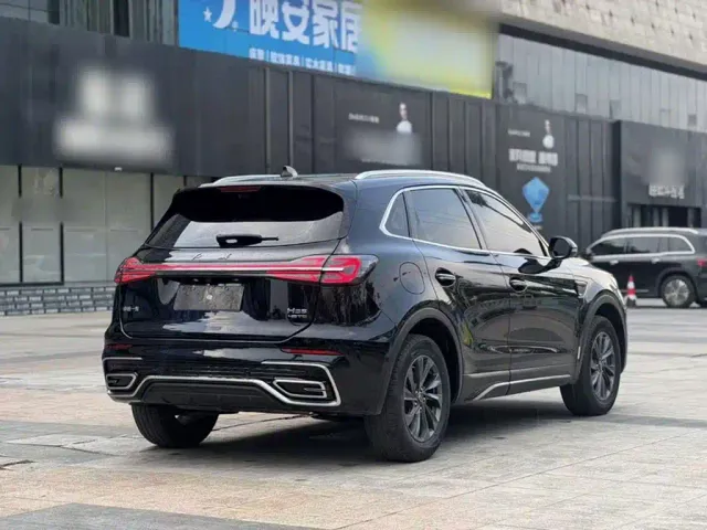 Hongqi HS5 — Фото автомобиля 14