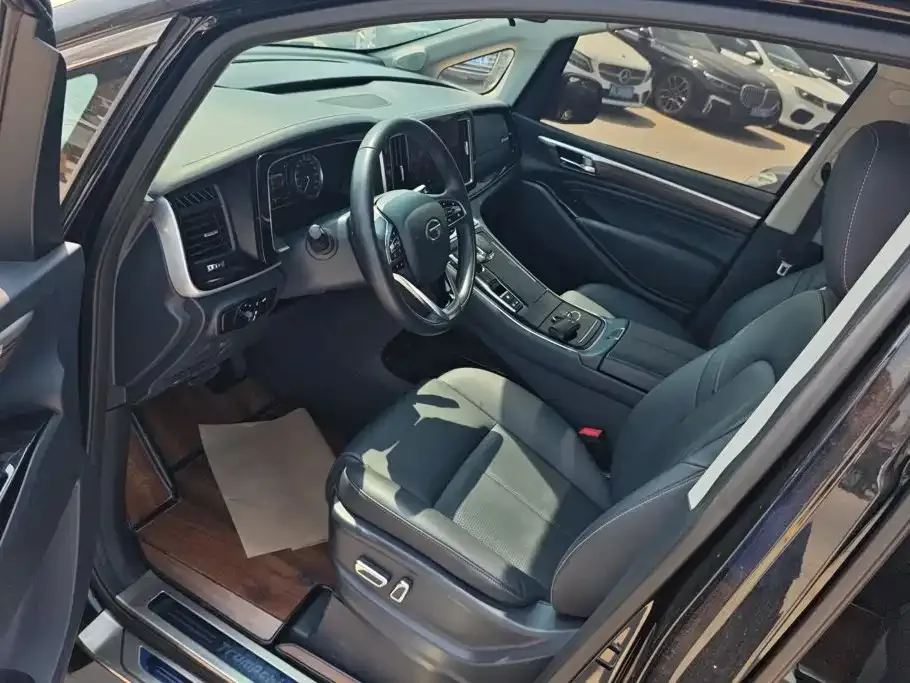 GAC Trumpchi Trumpchi M8 2021 Leading Show Series 390T Premium Edition — Фото автомобиля 9