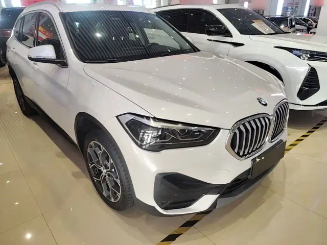 BMW X1 — Фото автомобиля 3
