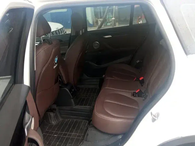 BMW X1 — Фото автомобиля 11