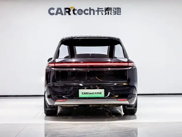 Li Auto Li L8 2023 Pro — Фото автомобиля 5