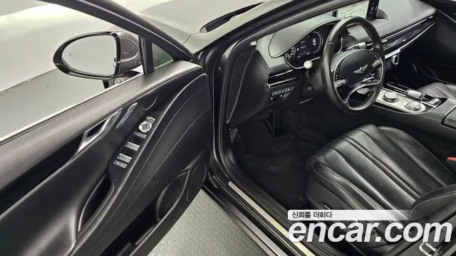 Genesis G80 Бензин 2.5 турбо AWD — Фото автомобиля 10