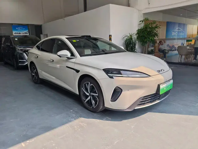 BYD Seal 07 DM-i — Фото автомобиля 7