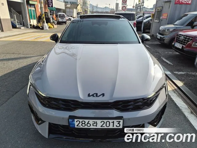 Фотография автомобиля — Kia K5 Generation 3