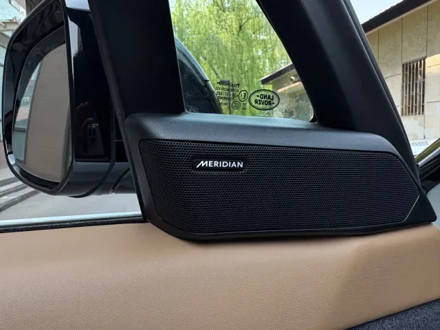 Land Rover Range Rover Sport — Фото автомобиля 21