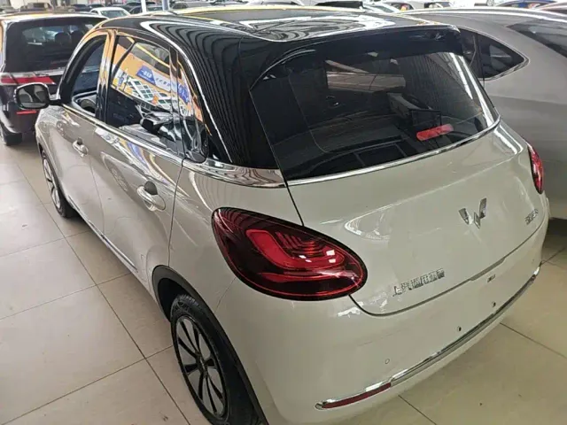 Wuling Bingo — Фото автомобиля 4
