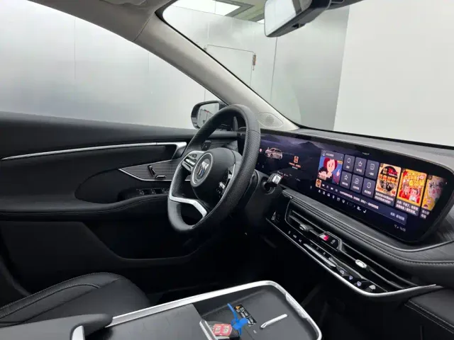 Buick LaCrosse — Фото автомобиля 13