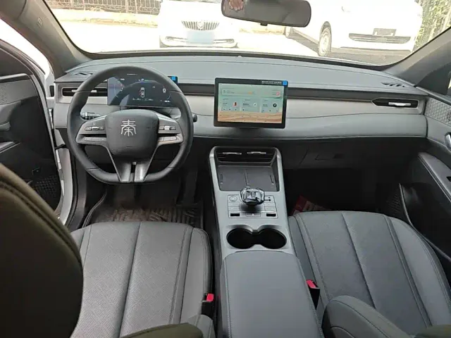 BYD Qin PLUS — Фото автомобиля 9