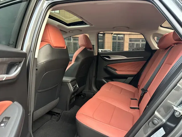 Changan Eado — Фото автомобиля 8