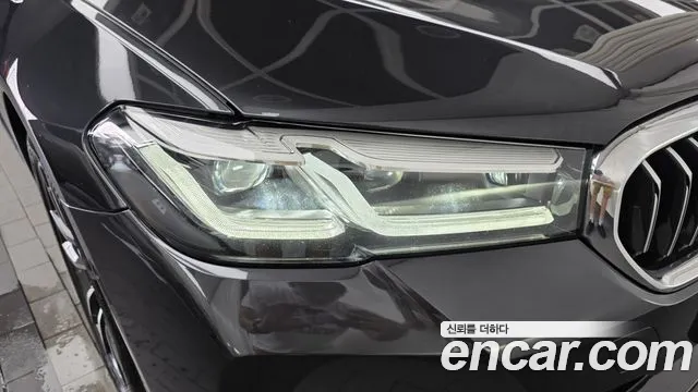 BMW 5-Series 5 серия (G30) 523d M Sport — Фото автомобиля 4