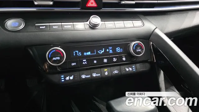 Hyundai AVANTE Inspiration — Фото автомобиля 30