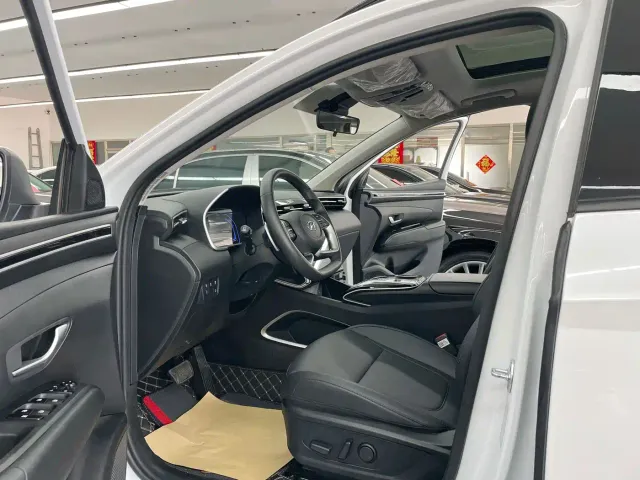 Hyundai Tucson — Фото автомобиля 7