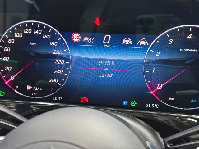 Mercedes-Benz E-Class — Фото автомобиля 10