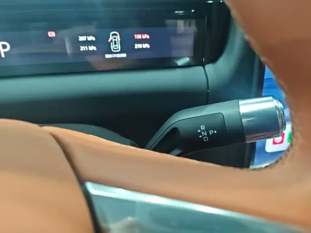 Geely Galaxy M9 — Фото автомобиля 13