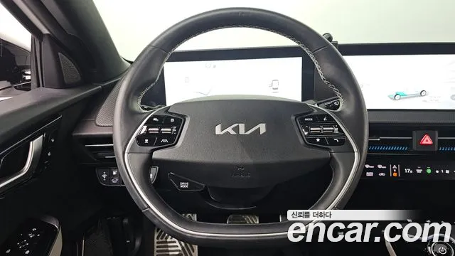 Kia EV6 — Фото автомобиля 13