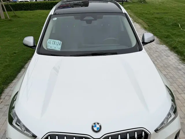 BMW X1 — Фото автомобиля 12