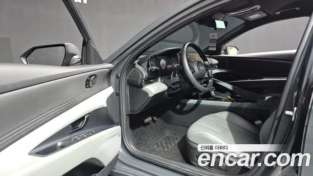 Hyundai Avante CN7 — Фото автомобиля 15