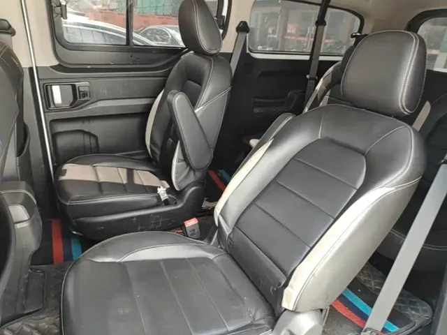 Wuling Zhengcheng — Фото автомобиля 16