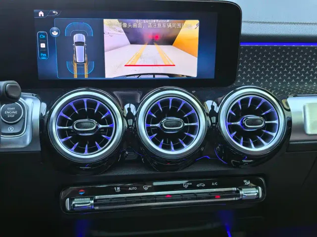 Mercedes-Benz GLB-Class — Фото автомобиля 25