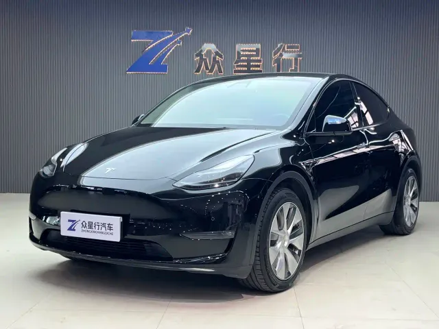 Фотография автомобиля — Tesla Model Y