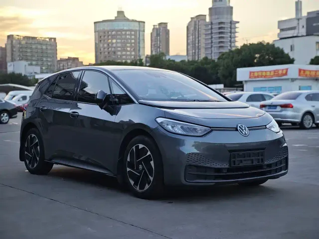 Volkswagen ID.3 — Фото автомобиля 3