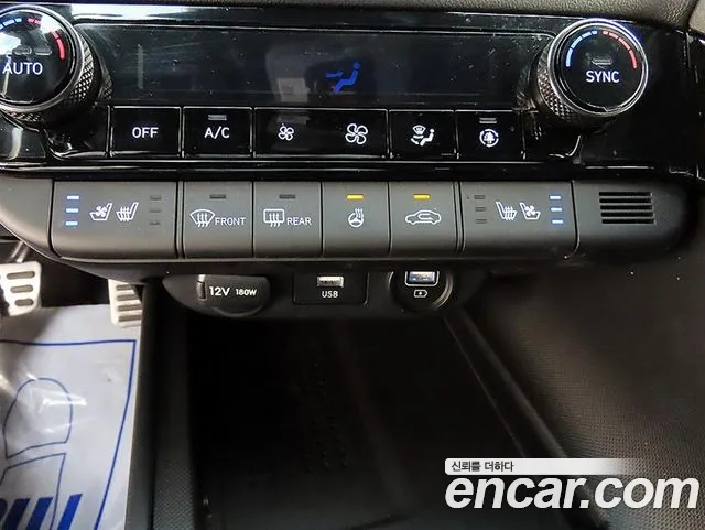 Hyundai Avante CN7 — Фото автомобиля 12