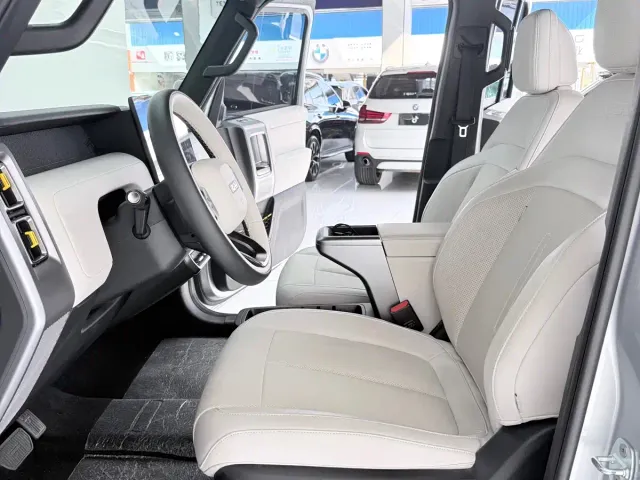 iCAR V23 — Фото автомобиля 4