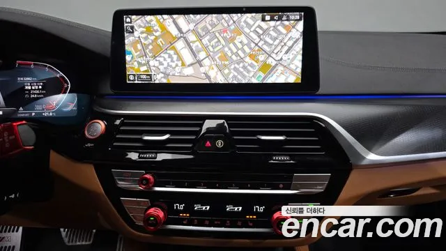 BMW 5 Series G30 — Фото автомобиля 20